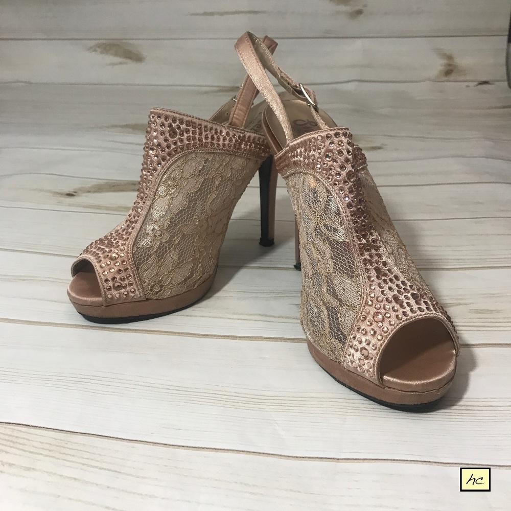 Sweetie's Shoe Collection dressy shoe, Size 8